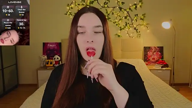 CookyDaisy online show from March 26, 2026, 2:39 am