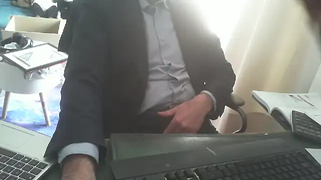 Snapshot of shyfrenchcock1 chatting on March 6, 2025, 1:14 pm shyfrenchcock1 online show from March 6, 2025, 1:14 pm