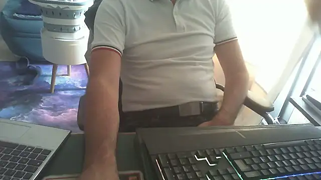 shyfrenchcock1 online show from June 2, 2026, 9:00 am