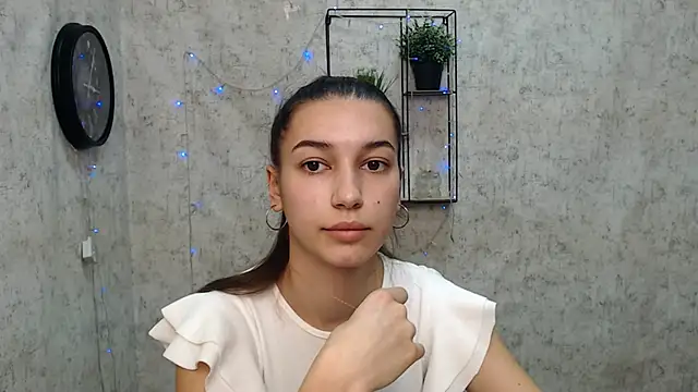 KarolinaRosse  online show from January 3, 2025, 9:58 am