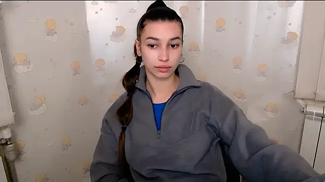 KarolinaRosse  online show from February 8, 2025, 7:04 am