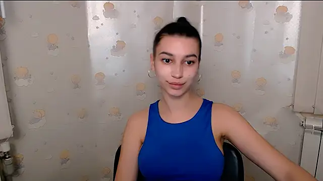 KarolinaRosse  online show from February 8, 2025, 1:11 pm
