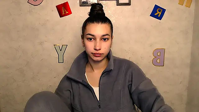 KarolinaRosse  online show from February 20, 2025, 7:01 am