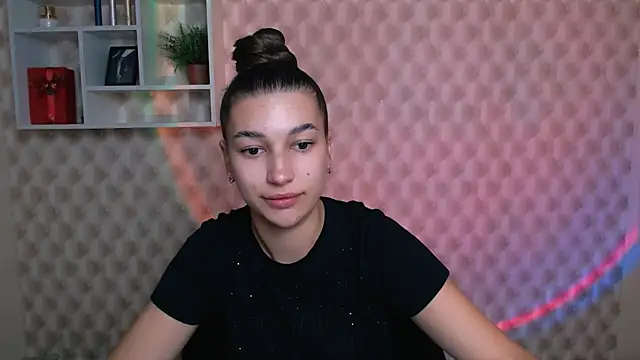 KarolinaRosse  online show from October 1, 2025, 5:02 am