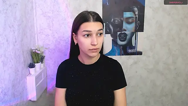 KarolinaRosse  online show from November 21, 2025, 6:34 am