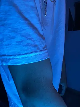 SkinnyHot444 online show from February 13, 2026, 1:51 pm