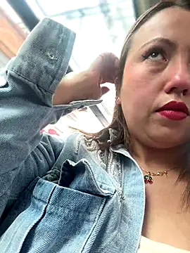 VIOLETA-25  online show from November 26, 2025, 3:13 pm