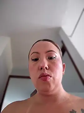 Snapshot of VIOLETA-25_ chatting on February 13, 2026, 2:57 pm VIOLETA-25 online show from February 13, 2026, 2:57 pm