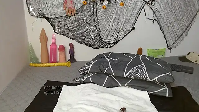 fetish padrino online show from October 2, 2025, 3:13 am