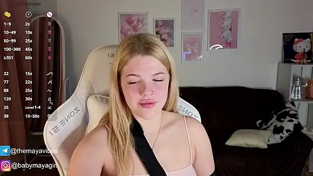 Maya Rave online show from November 23, 2025, 2:11 am