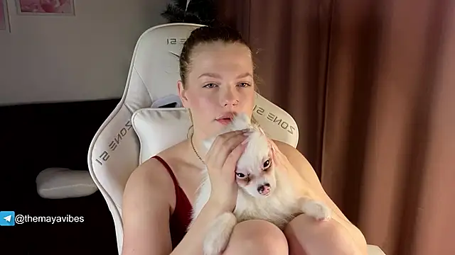 Maya Rave online show from January 12, 2026, 3:34 am