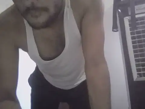 Snapshot of nomercyman01 chatting on October 5, 2025, 9:40 am nomercyman01 online show from October 5, 2025, 9:40 am