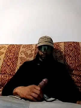 mehdi-l7away online show from April 23, 2026, 4:57 am