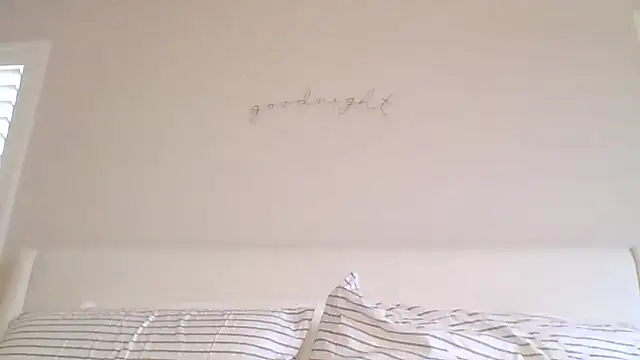 mixedasiangirl online show from February 23, 2026, 8:06 pm