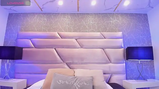 ChloeTayylor  online show from February 14, 2025, 8:48 pm