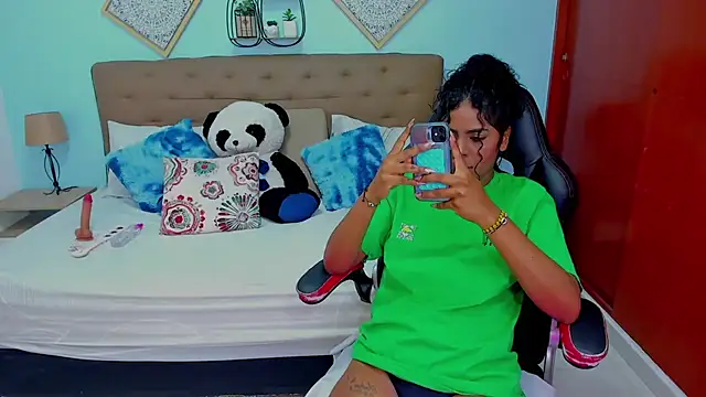 Edelaine rogers online show from March 5, 2026, 5:36 am