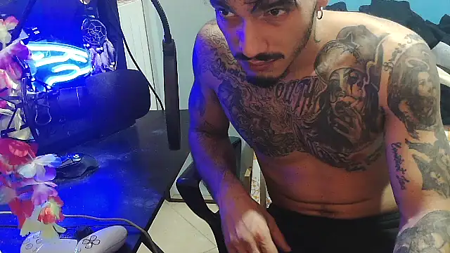 Badboyi1997 online show from September 29, 2025, 10:25 pm