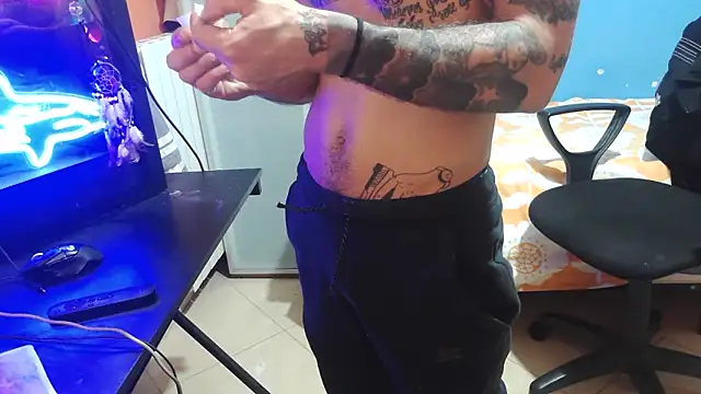 Badboyi1997 online show from October 2, 2025, 12:17 am