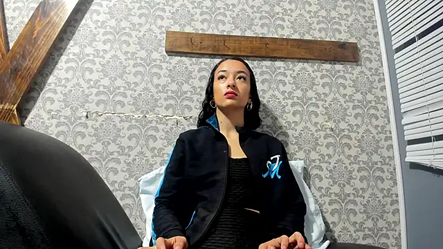 Snapshot of Mia_scarlet69 chatting on January 14, 2025, 12:03 pm Mia scarlet69 online show from January 14, 2025, 12:03 pm