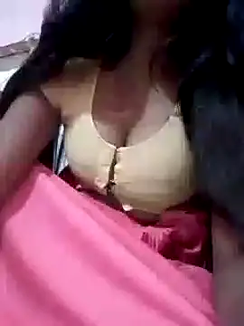 Snapshot of riya_houswife chatting on December 15, 2024, 8:30 am riya houswife online show from December 15, 2024, 8:30 am