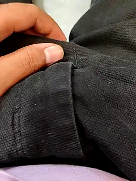 themostnaughtiestguyy online show from November 3, 2025, 3:13 pm