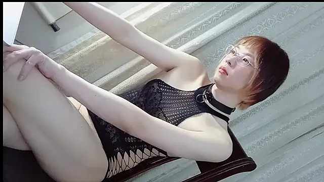 adawang1986 online show from February 26, 2025, 1:41 pm