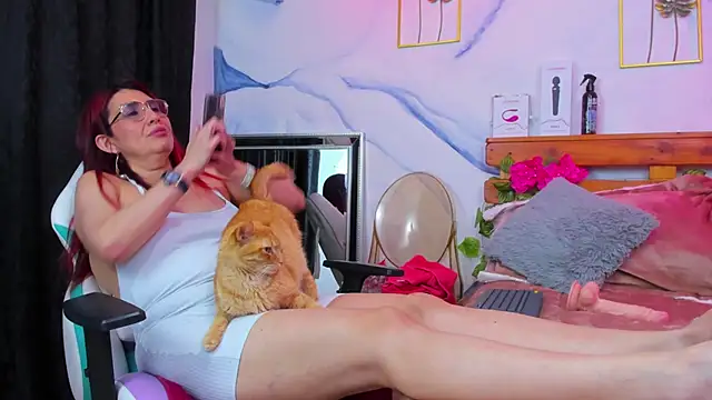 Perla Franco online show from February 11, 2026, 11:54 pm