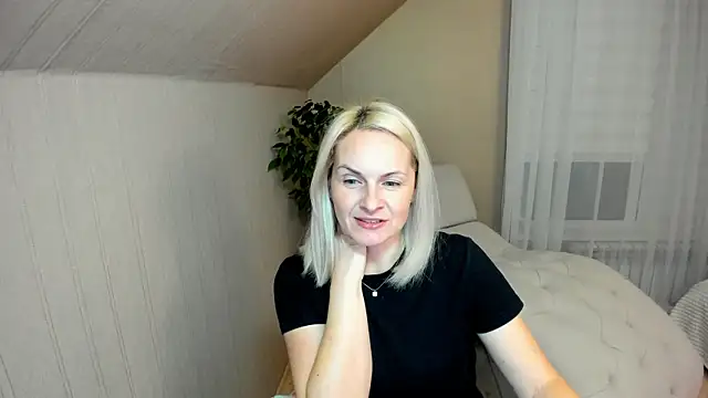Alicee Gracee online show from December 23, 2024, 4:50 pm