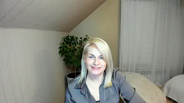 Alicee Gracee online show from January 5, 2025, 7:49 pm