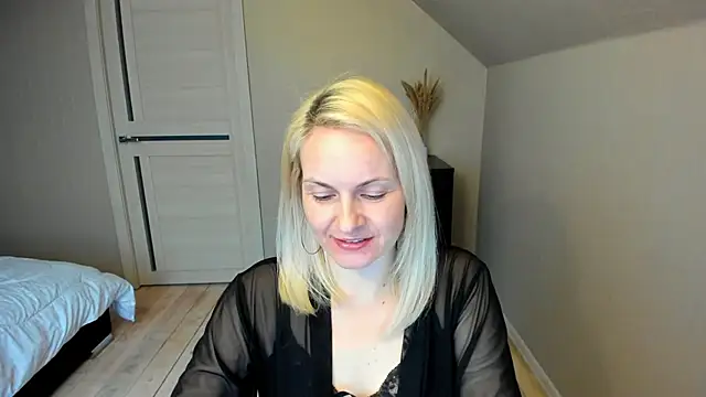 Alicee Gracee online show from March 18, 2025, 3:42 pm