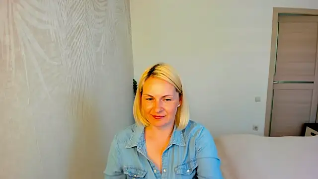 Alicee Gracee online show from May 22, 2026, 10:43 am