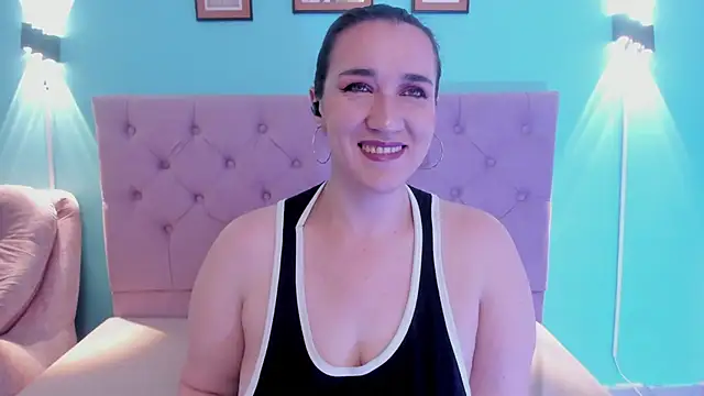 kyoakane online show from January 16, 2025, 3:56 am