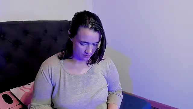 kyoakane online show from February 23, 2025, 6:49 am