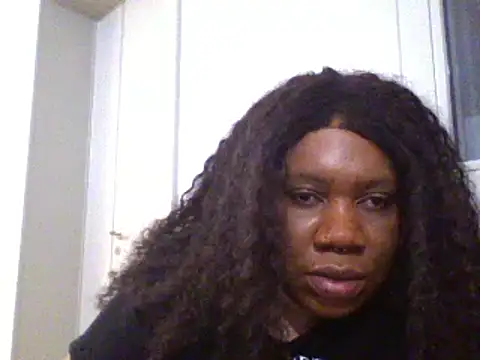 Snapshot of bonbonaumiel chatting on December 5, 2024, 6:11 pm bonbonaumiel online show from December 5, 2024, 6:11 pm