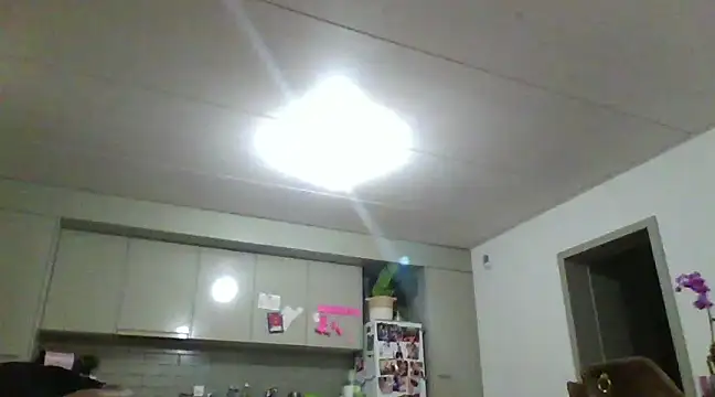 Snapshot of bonbonaumiel chatting on December 7, 2024, 12:52 am bonbonaumiel online show from December 7, 2024, 12:52 am