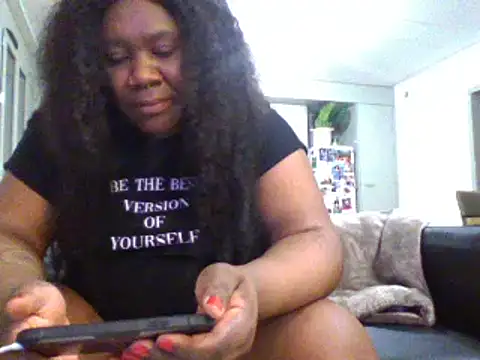 Snapshot of bonbonaumiel chatting on December 13, 2024, 7:32 pm bonbonaumiel online show from December 13, 2024, 7:32 pm