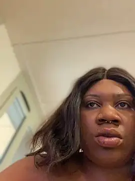 Snapshot of bonbonaumiel chatting on December 26, 2024, 1:32 pm bonbonaumiel online show from December 26, 2024, 1:32 pm