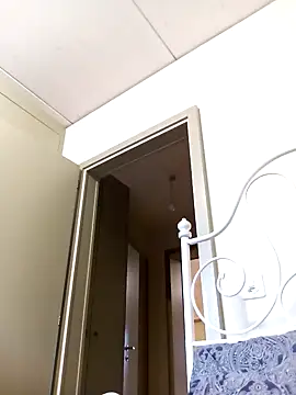 Snapshot of bonbonaumiel chatting on January 17, 2025, 3:43 pm bonbonaumiel online show from January 17, 2025, 3:43 pm