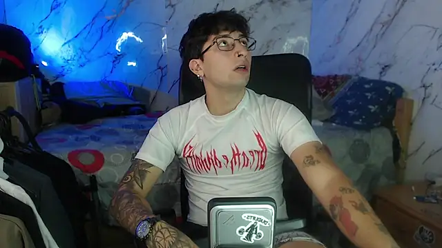 Snapshot of Dereck_Dickson chatting on February 6, 2026, 8:56 pm Dereck Dickson online show from February 6, 2026, 8:56 pm