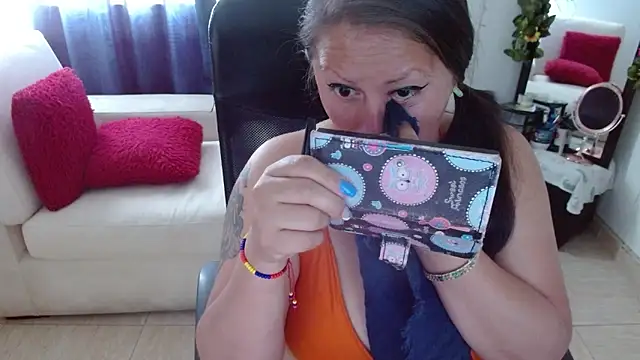 miss evoleth2 online show from May 21, 2026, 5:31 pm