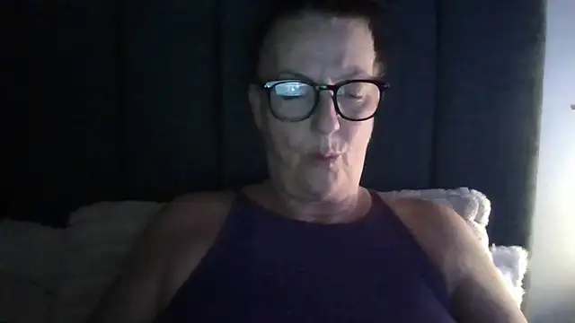 Snapshot of Tillieuk chatting on April 28, 2026, 10:15 pm Tillieuk online show from April 28, 2026, 10:15 pm