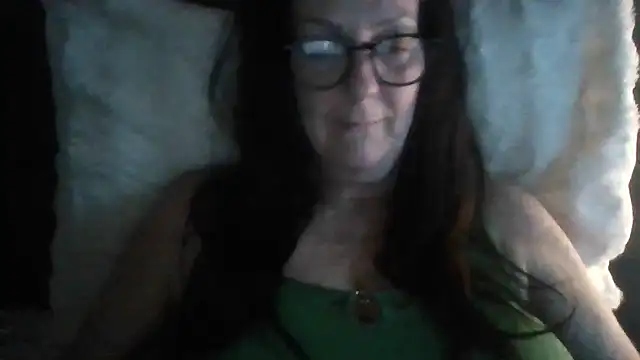 Snapshot of Tillieuk chatting on May 2, 2026, 10:04 pm Tillieuk online show from May 2, 2026, 10:04 pm