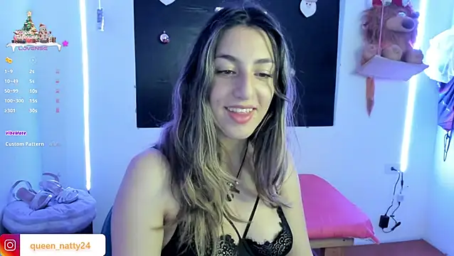 Snapshot of queen-natty chatting on January 4, 2025, 3:29 am queen-natty online show from January 4, 2025, 3:29 am