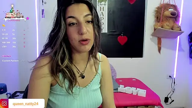 Snapshot of queen-natty chatting on January 10, 2025, 7:35 am queen-natty online show from January 10, 2025, 7:35 am