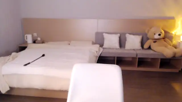 Lucky-baby online show from January 17, 2025, 4:47 pm