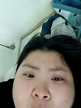 hello098712 online show from February 13, 2026, 10:33 am