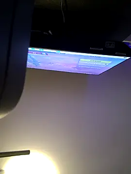 Snapshot of Haydenthebouse chatting on August 1, 2026, 2:11 am Haydenthebouse online show from August 1, 2026, 2:11 am