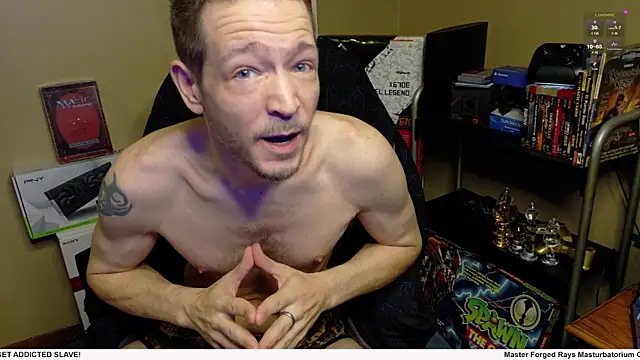 Snapshot of MasterForgedRayy chatting on February 16, 2025, 11:05 am MasterForgedRayy online show from February 16, 2025, 11:05 am