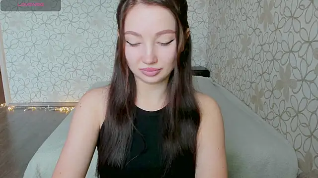 Snapshot of Lissa_Cristal chatting on May 31, 2026, 9:38 am Lissa Cristal online show from May 31, 2026, 9:38 am