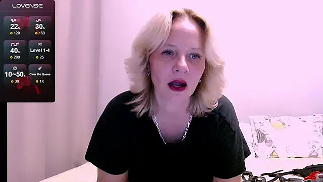 Milen Milf online show from May 7, 2026, 5:07 pm